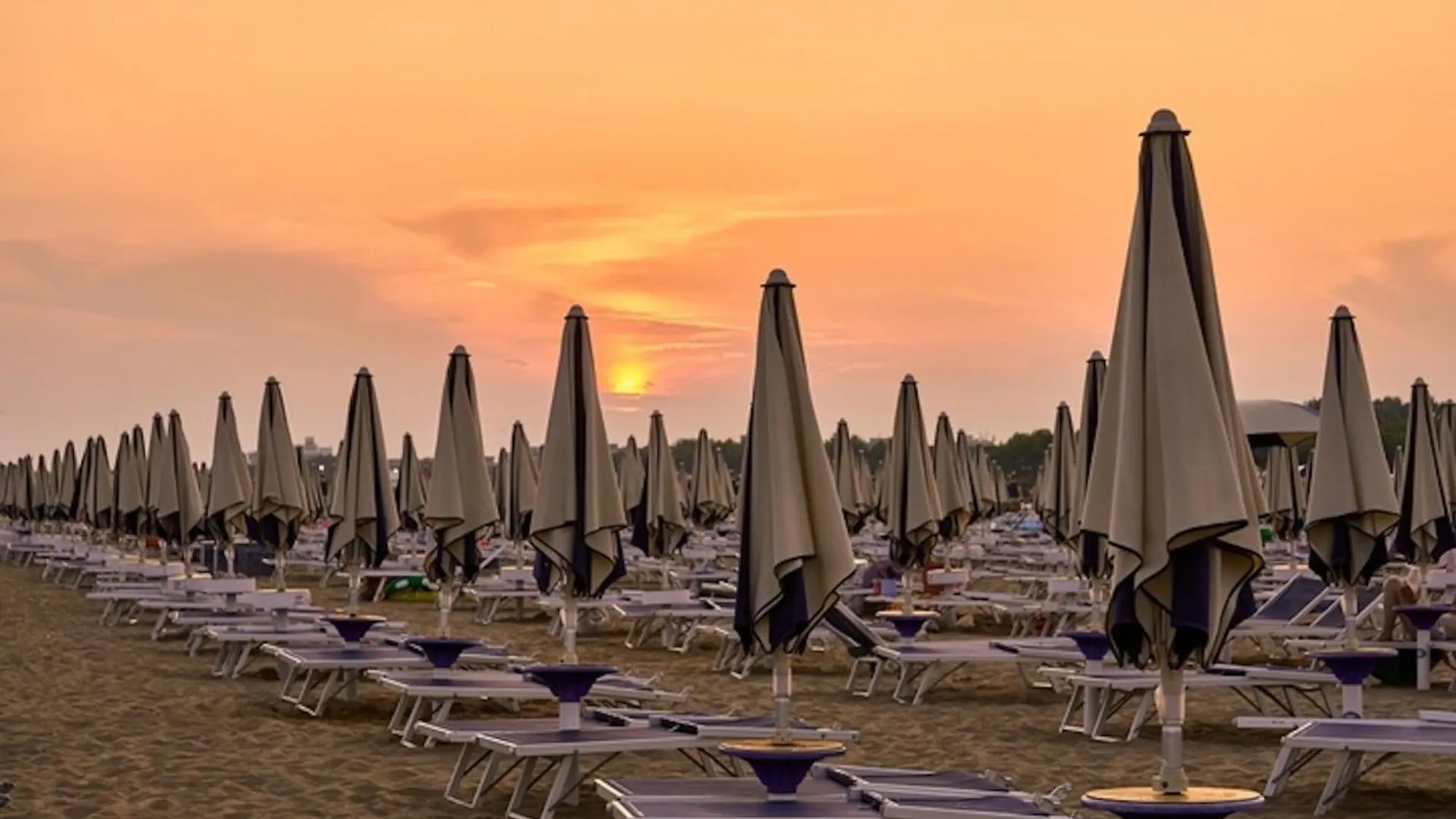 Beachfront Escape One Bedroom Flat With Ac Bibione
